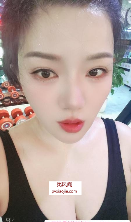 官渡丰满少妇灵儿