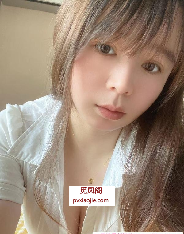 皮肤好的口爆姐姐