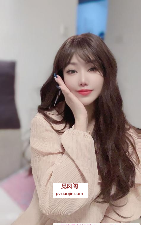 反差强烈的御姐