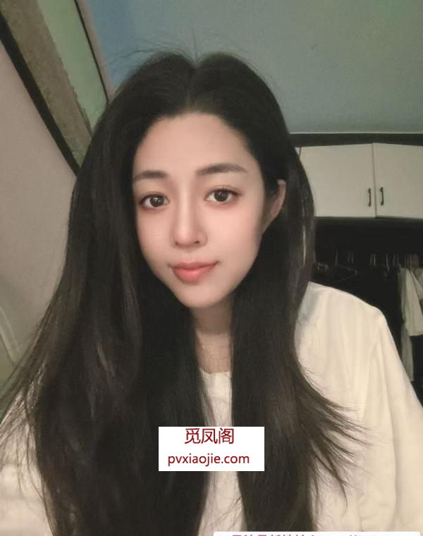 丰满兼职梓琪很有料