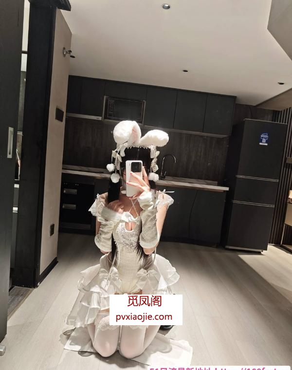 天河白虎喵喵cos