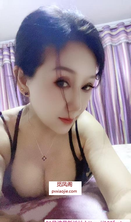 再约气质熟女爽记